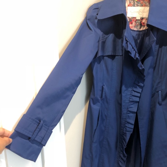 💙Blue trench coat 💙 - Picture 5 of 7